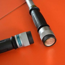 DTP-700N 双向精密型140-700NM